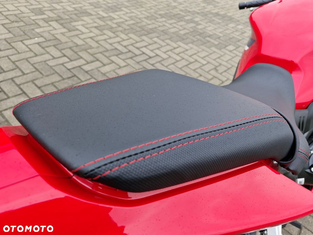 Honda CBR - 7