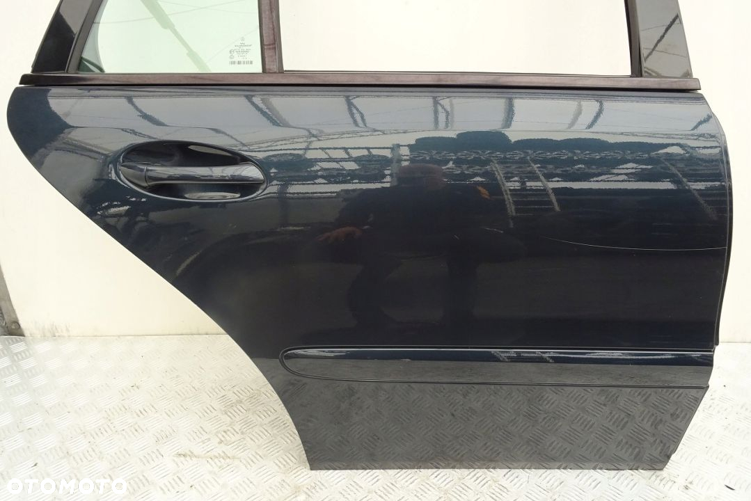 DRZWI PRAWY TYŁ - MERCEDES W211 KOMBI 05R KOD C189 - 4