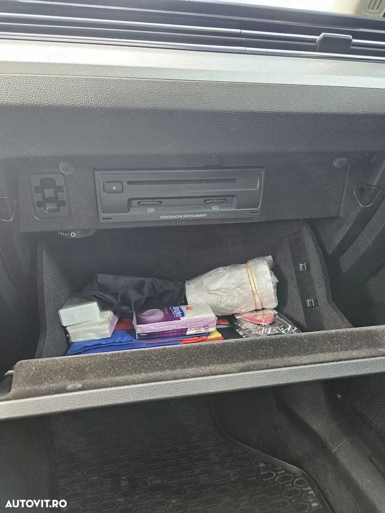 Volkswagen Passat - 9