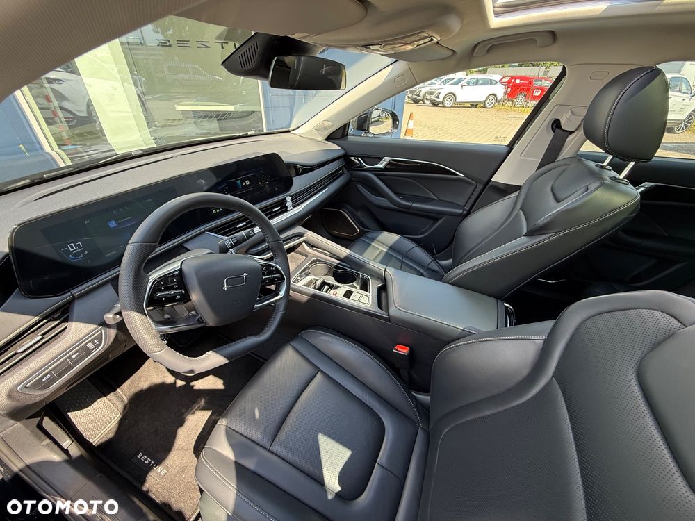 Bestune B70 2.0T Elegance - 37