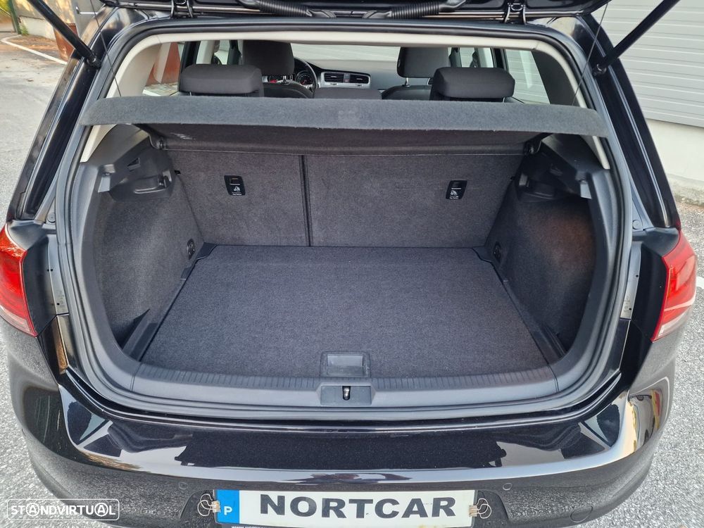 VW Golf 1.6 TDi Trendline - 12