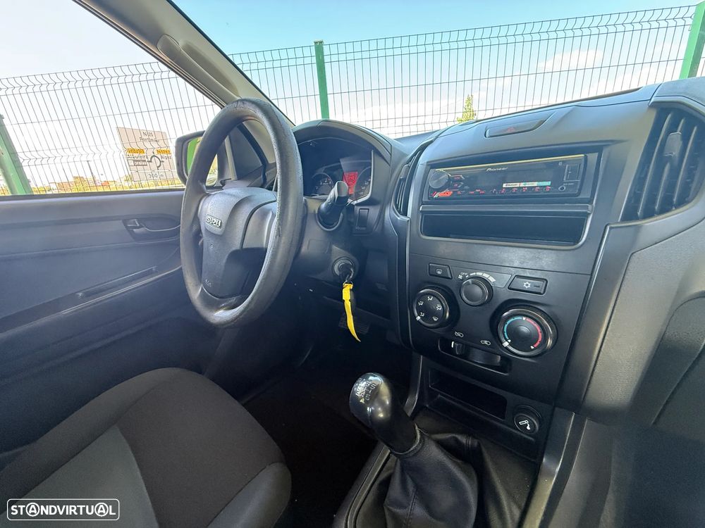 Isuzu D-Max 1.9 Ddi CD 4WD LS CM - 19