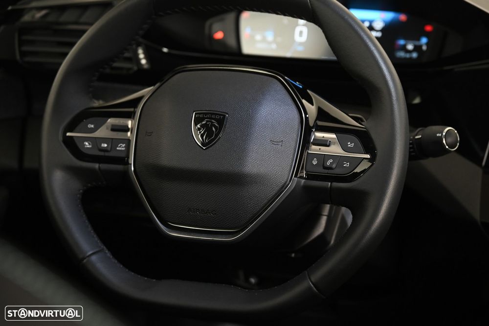 Peugeot 408 1.2 PureTech Allure Pack EAT8 - 26