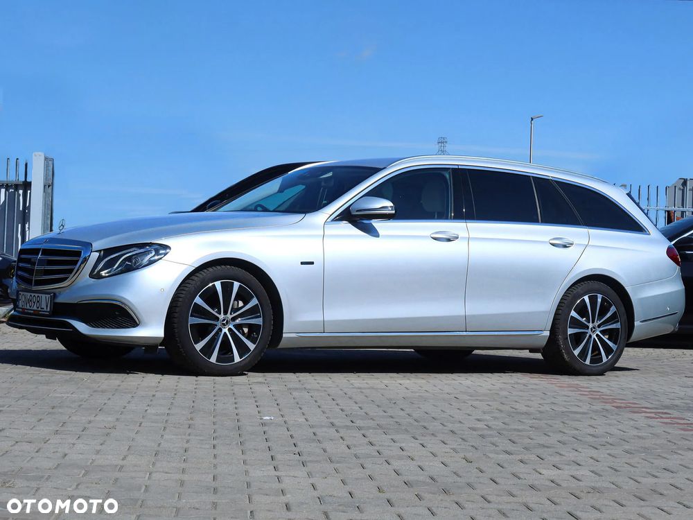 Mercedes-Benz Klasa E 300 de 9G-TRONIC Exclusive - 31