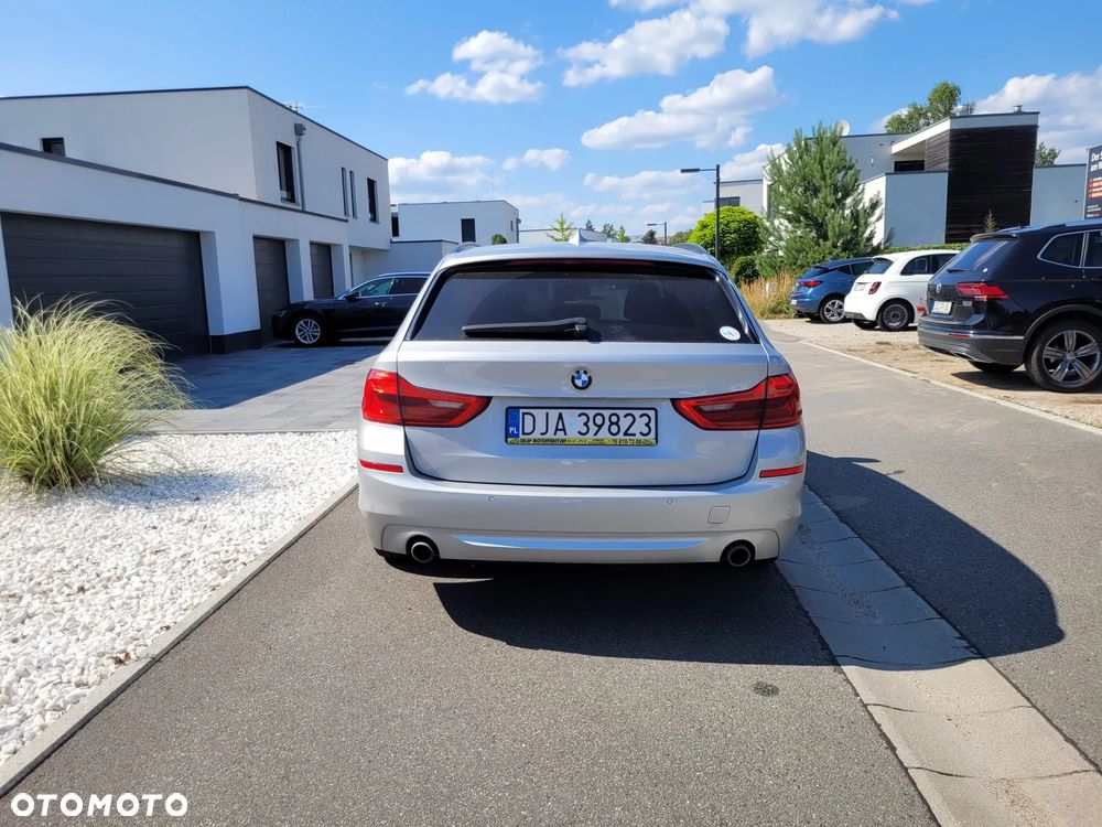 BMW Seria 5 530d xDrive - 8