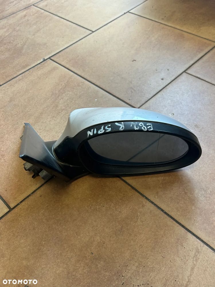 LUSTERKO BMW E82 PRAWE 5PIN EUROPA
