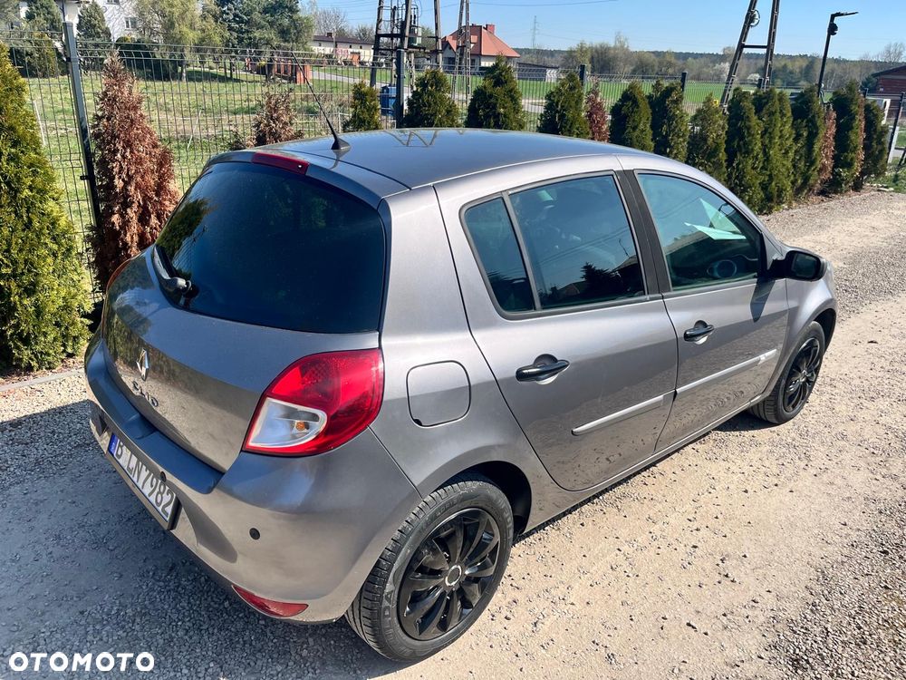Renault Clio 1.2 16V Exception - 7