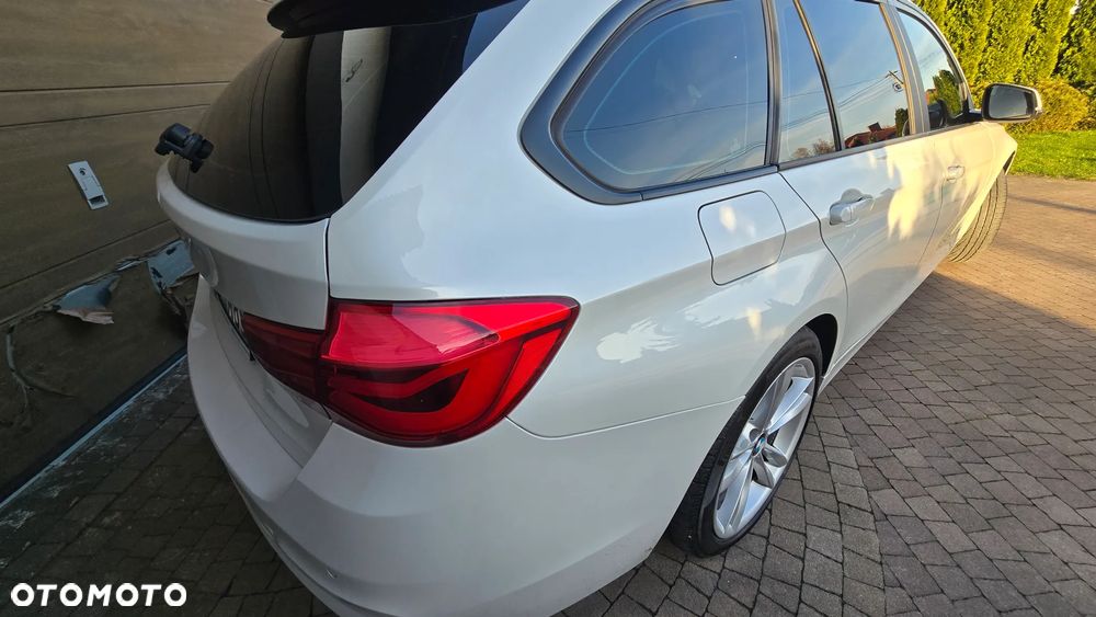 BMW Seria 3 318d - 18