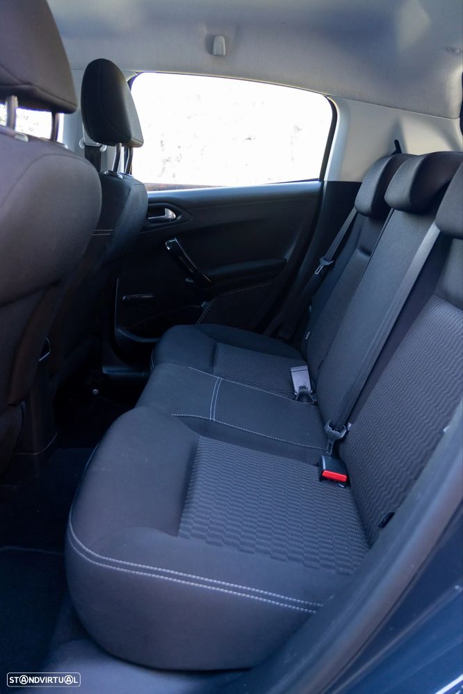 Peugeot 208 1.6 BlueHDi Active - 10