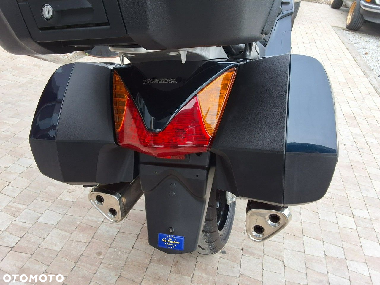 Honda ST - 15