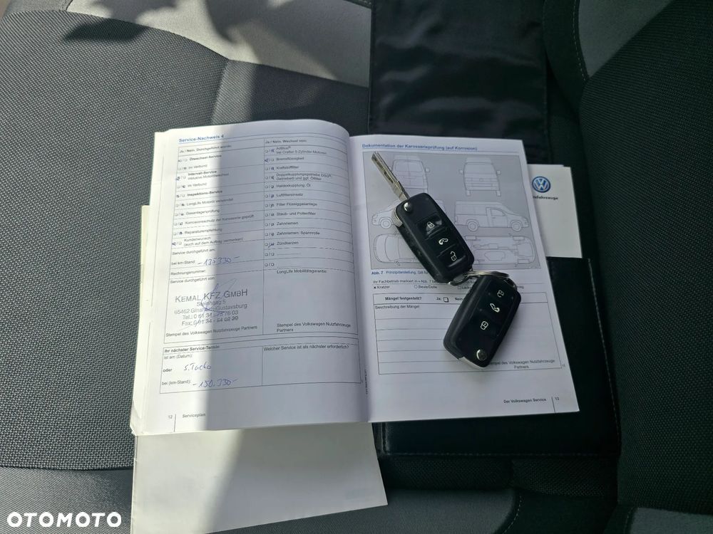 Volkswagen Multivan - 33