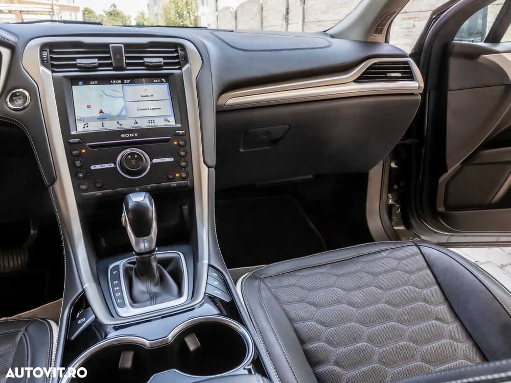 Ford Mondeo Vignale 2.0 Hybrid - 18