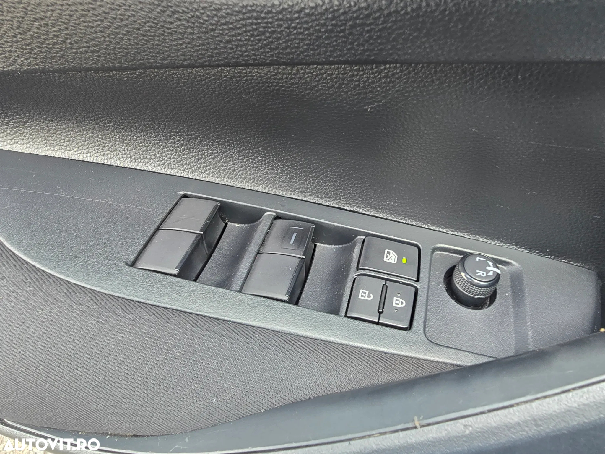 Toyota Corolla - 17