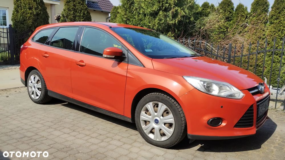 Ford Focus 1.6 Ambiente - 1