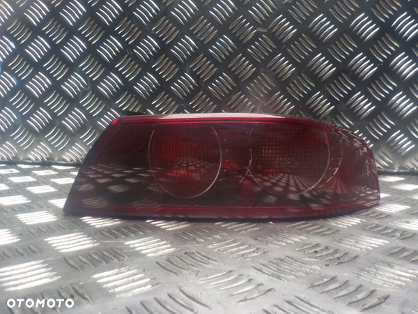 ALFA ROMEO 159 LAMPA PRAWY TYŁ