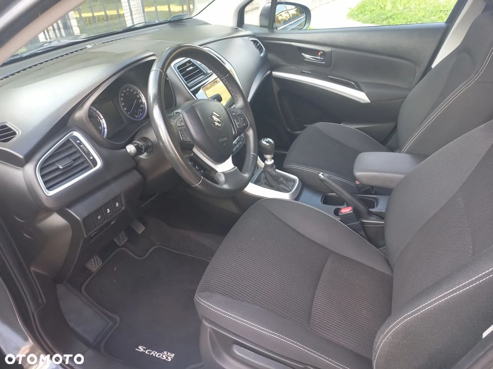 Suzuki SX4 S-Cross - 10