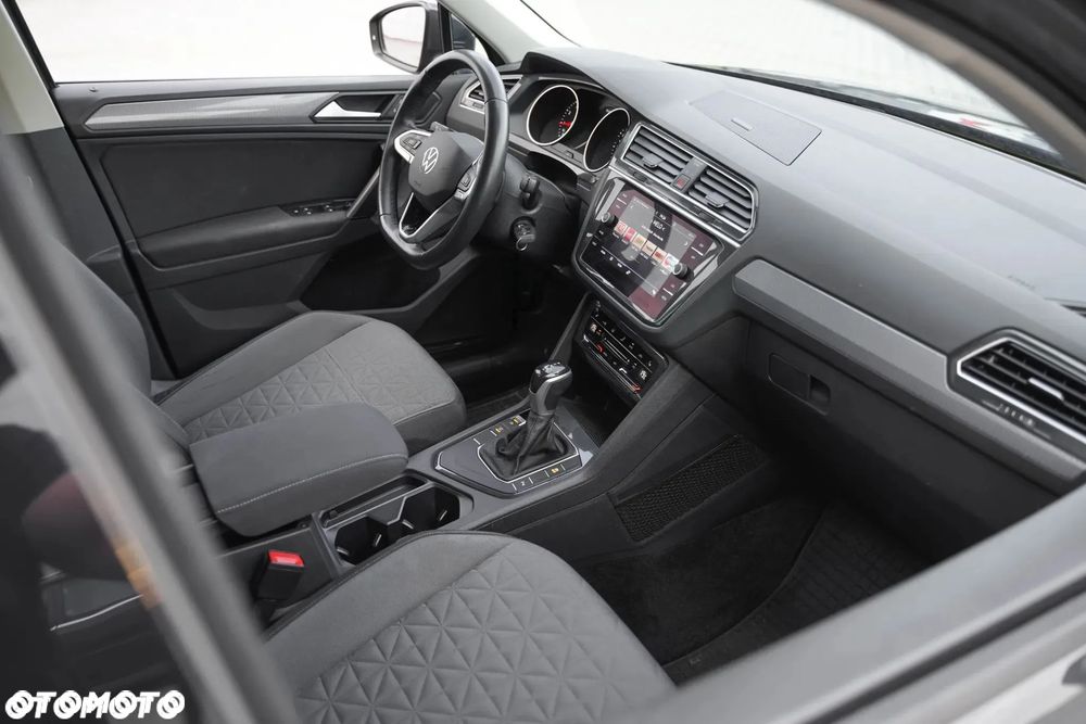 Volkswagen Tiguan - 4