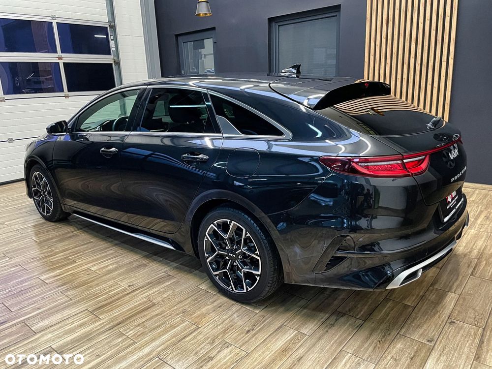 Kia ProCeed 1.5 T-GDI GT Line - 11
