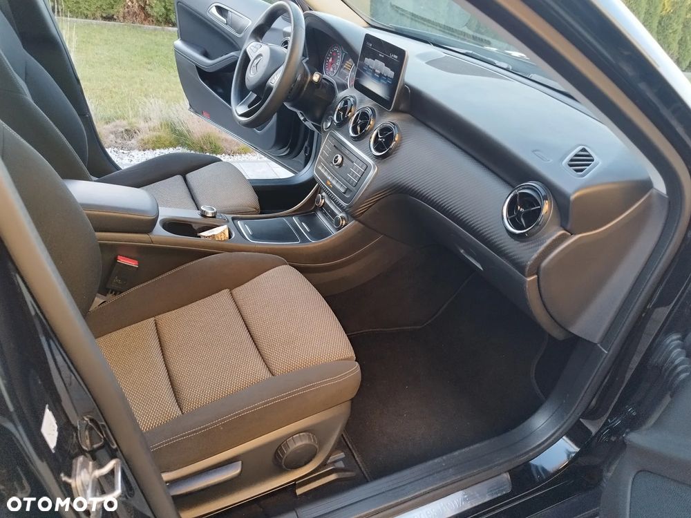 Mercedes-Benz GLA 200 (CDI) d 7G-DCT Style - 24