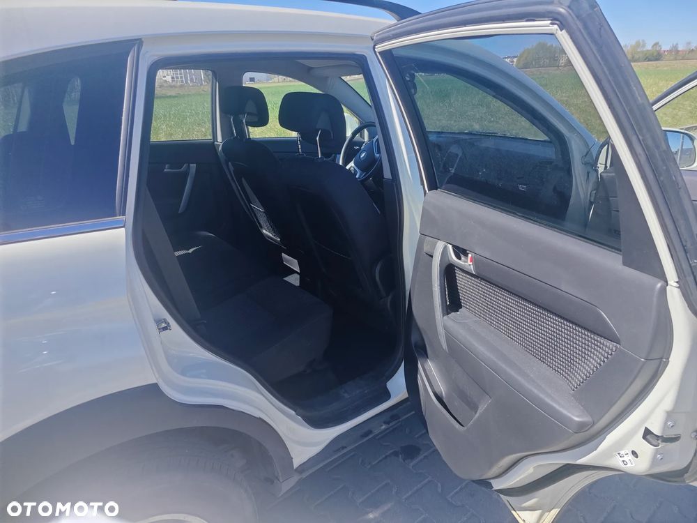Chevrolet Captiva 2.0 d LS - 16