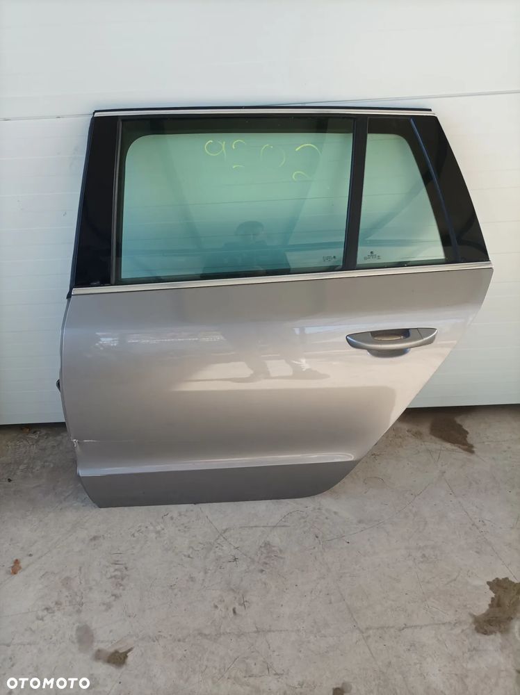 Skoda Superb II kombi drzwy lewy tył lewe tylne 9202 - 1