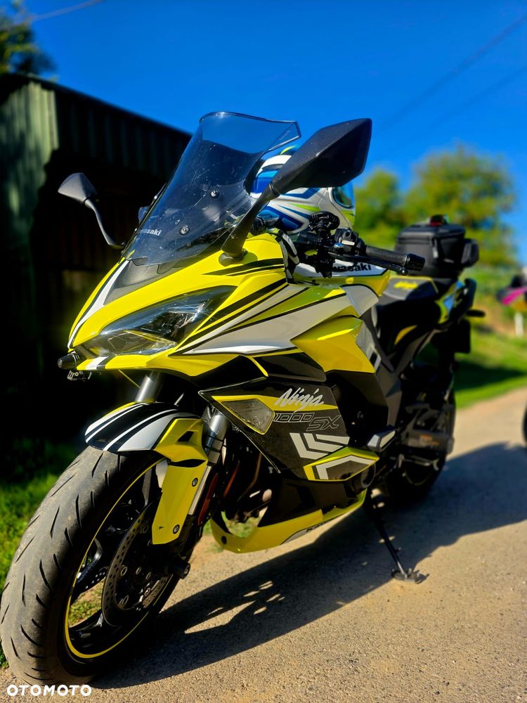 Kawasaki Ninja 1000 SX - 32