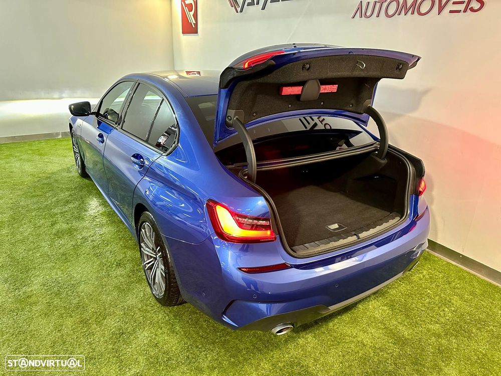 BMW 330 e Aut. M Sport - 34