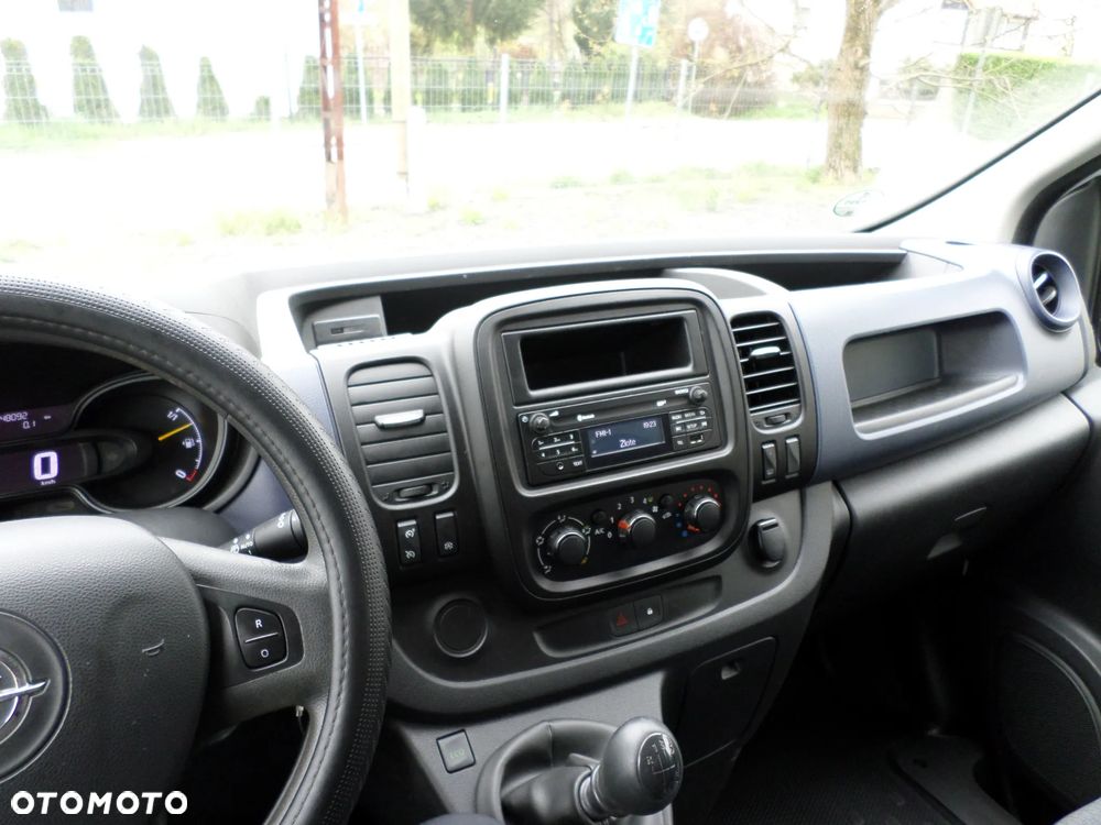 Opel Vivaro - 26