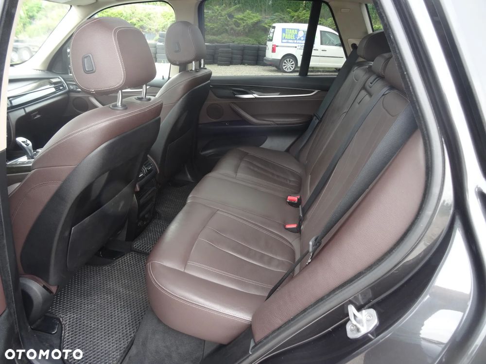 BMW X5 xDrive30d - 16