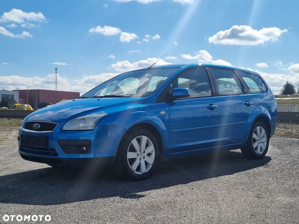 Ford Focus 1.6 Ghia - 1