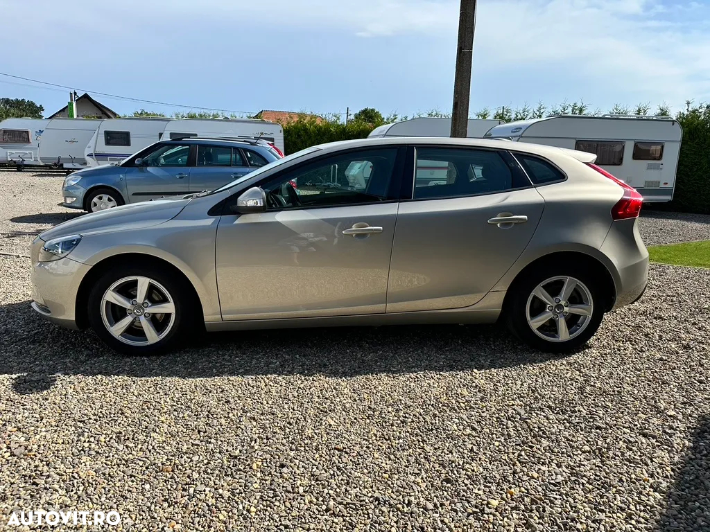Volvo V40 D2 DRIVe Momentum - 5