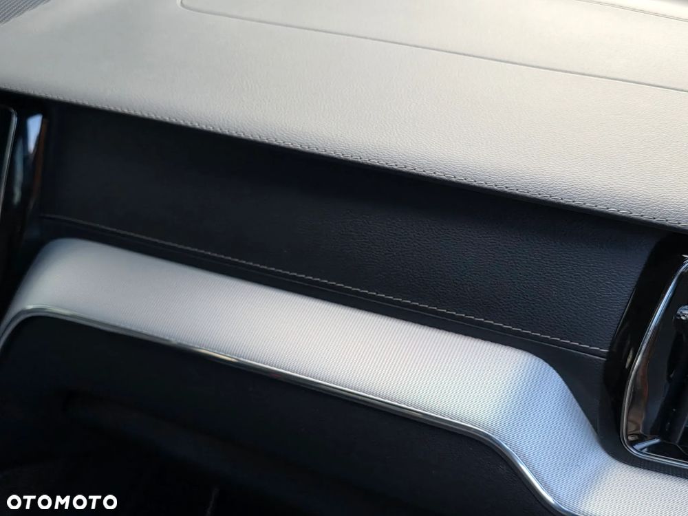 Volvo XC 60 D5 AWD Inscription - 17