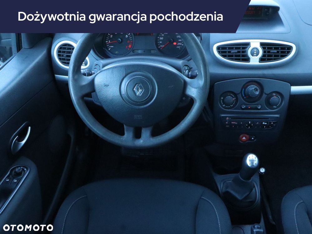 Renault Clio - 9