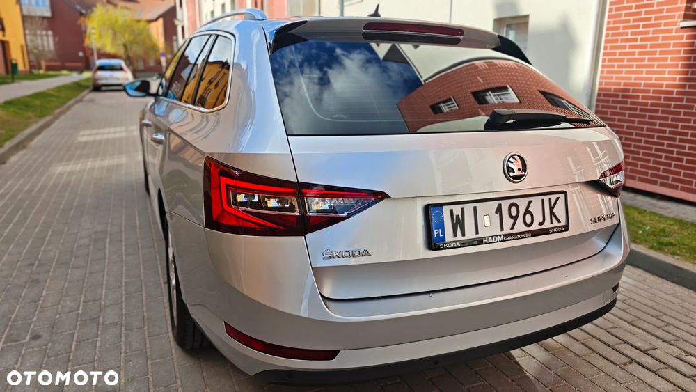 Skoda Superb 2.0 TDI SCR Ambition - 6