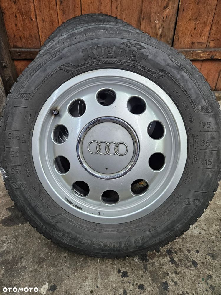 Komplet kół aluminiowych z oponami zimowymi Audi A3 8L 195/65 R15 - 12