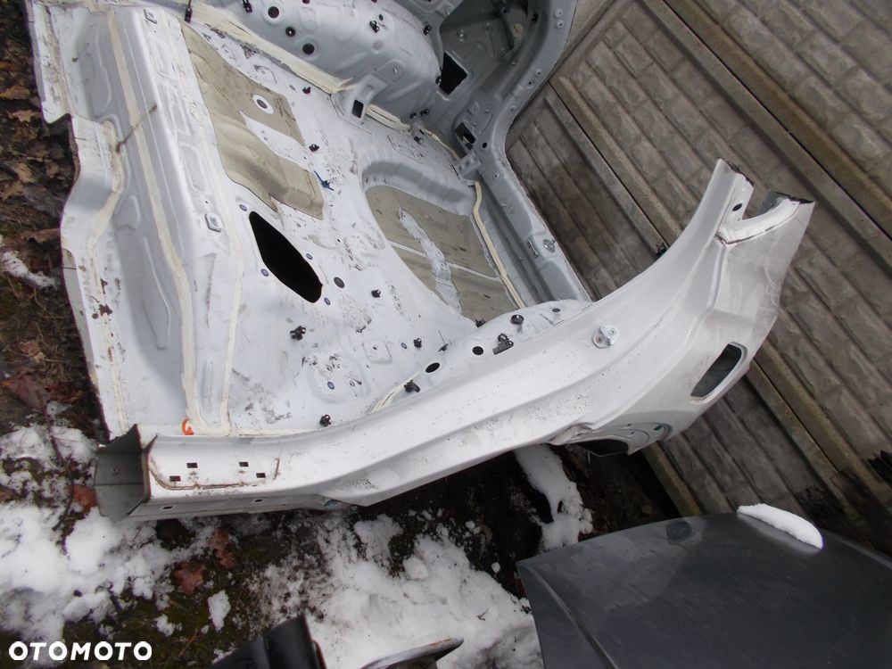 HYUNDAI TUCSON 3 LIFT  BŁOTNIK TYŁ - 3