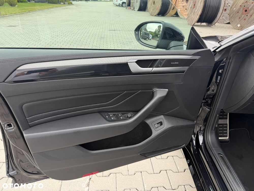 Volkswagen Arteon 2.0 TDI SCR 4Motion DSG R-Line - 16