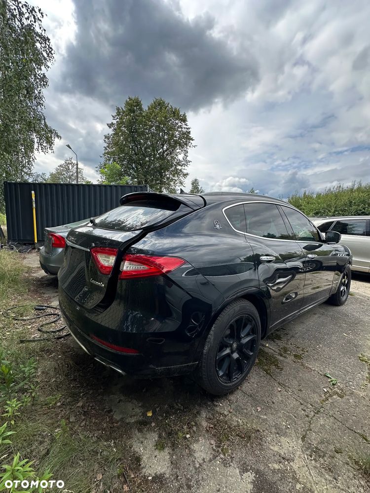 Maserati Levante S Q4 GranLusso - 3