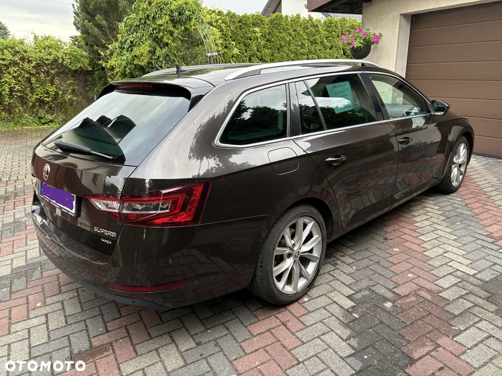 Skoda Superb 2.0 TDI 4x4 Active DSG - 4
