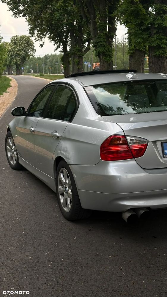 BMW Seria 3 320d - 4