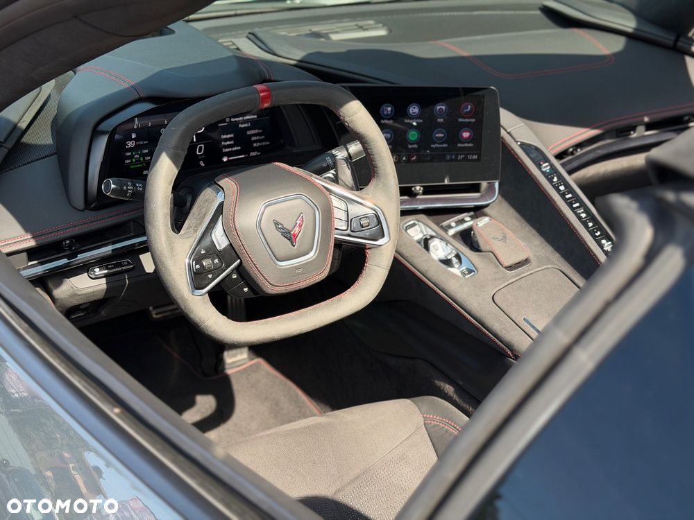 Chevrolet Corvette - 21