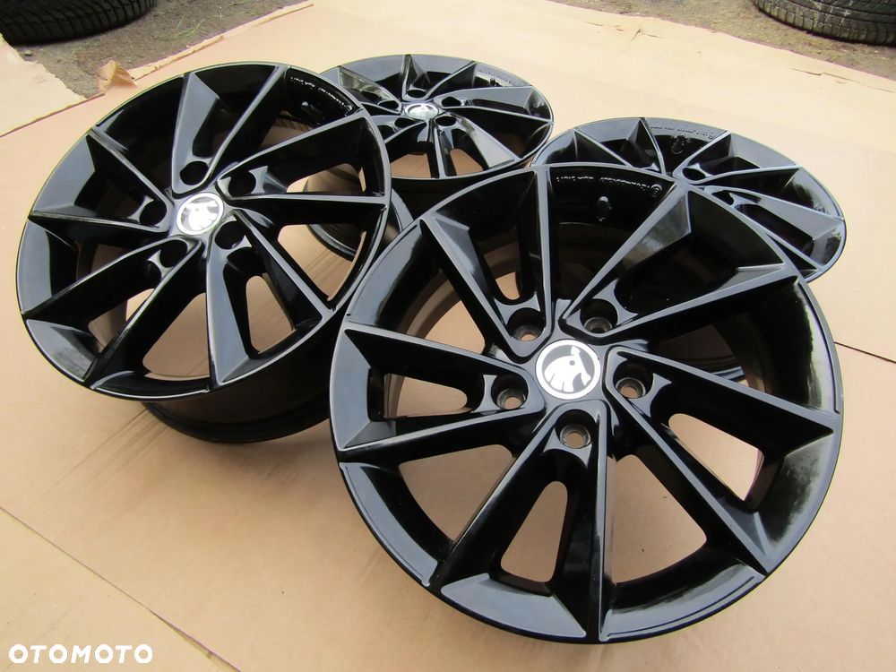 4x Felgi 16 Skoda Octavia II III IV Karoq VW T-ROC T Roc Jetta Golf V VI VII Touran Caddy Jetta Seat Ateca Leon Ateca 6 j 5x112 ET43 - 12
