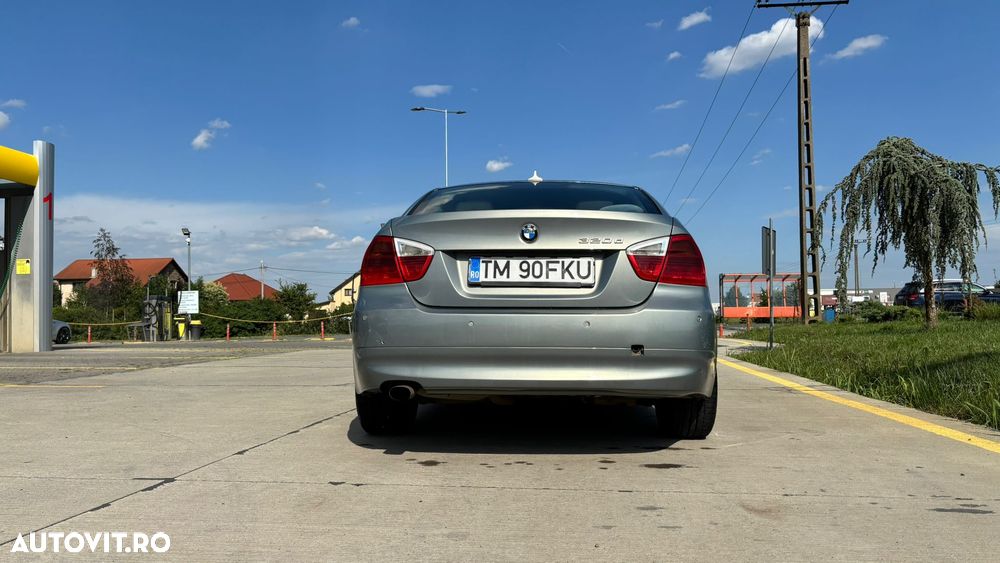 BMW Seria 3 ver-320-cd-aut- - 13