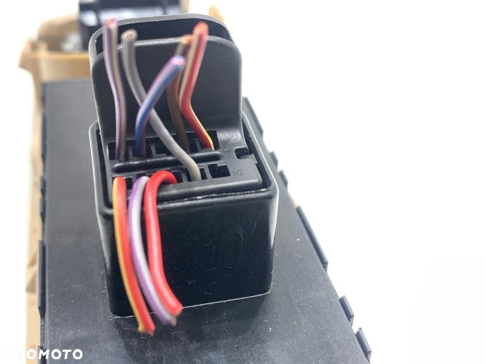 PRZEŁĄCZNIK SZYB  VW PASSAT B7 (362) 2010 - 2015 2.0 TDI 103 kW [140 KM] olej napędowy 2010 - - 5