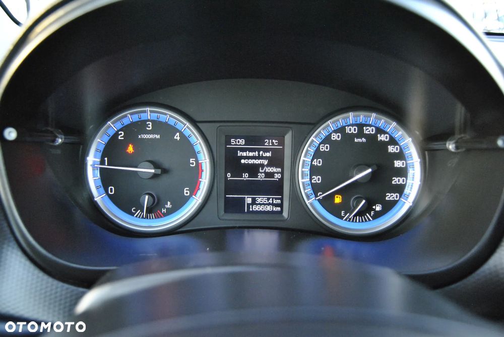 Suzuki SX4 S-Cross 1.6 DDiS Premium Plus - 35