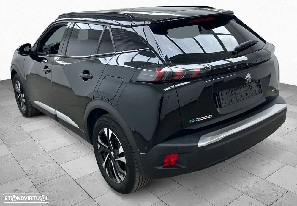 Peugeot e-2008 50 kWh GT - 4