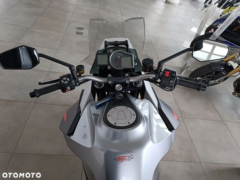 KTM Super Duke - 12