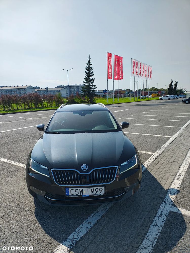 Skoda Superb 2.0 TDI 4x4 L&K DSG - 2