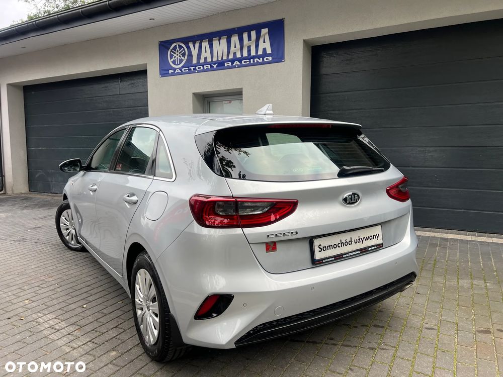 Kia Ceed 1.6 CRDi SCR M - 25