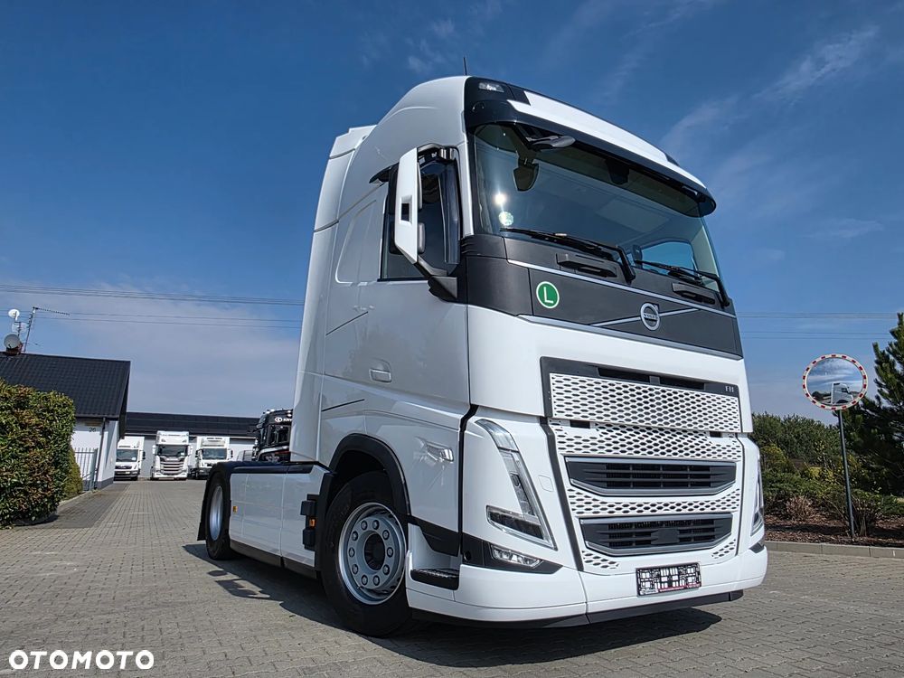 Volvo FH 500 XL Z DE 180 TYŚ KM KLIMA POSTOJOWA FULL LED ACC NAVI KAMERA  JAK NOWY !!! - 4